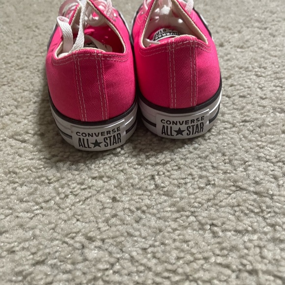 COPY - Woman’s Size 7 converse shoes. Never worn. Color is bright pink. - Picture 4 of 5